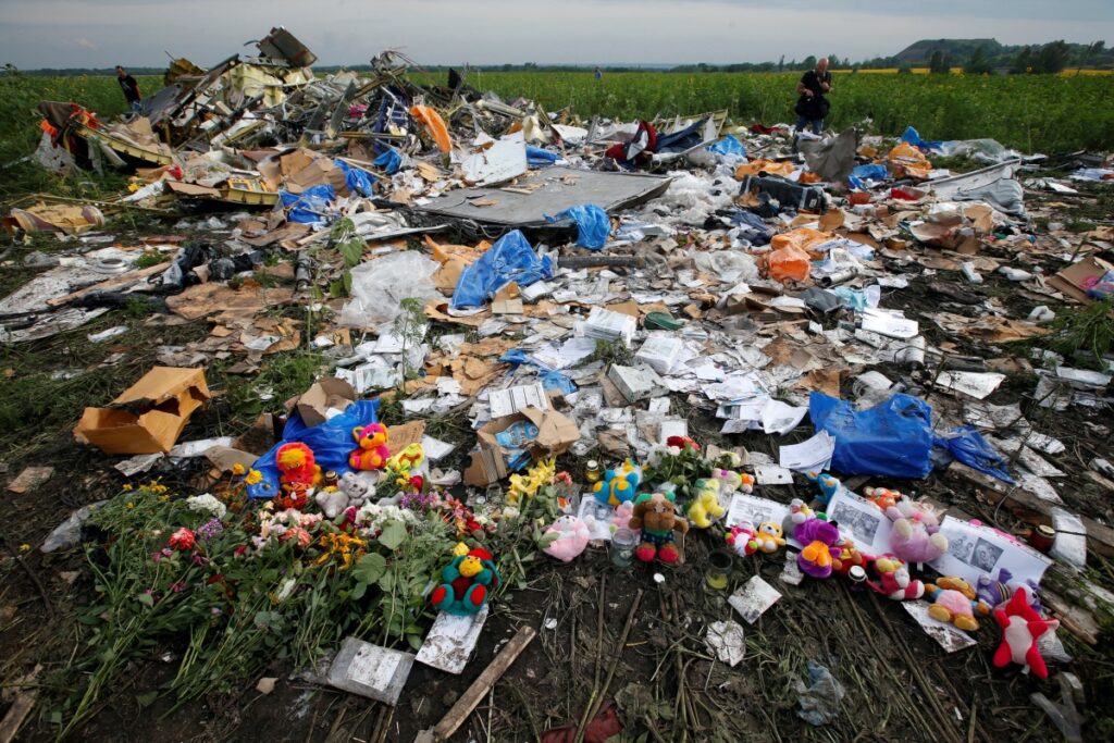 Ukraine Donetsk MH17 crash site