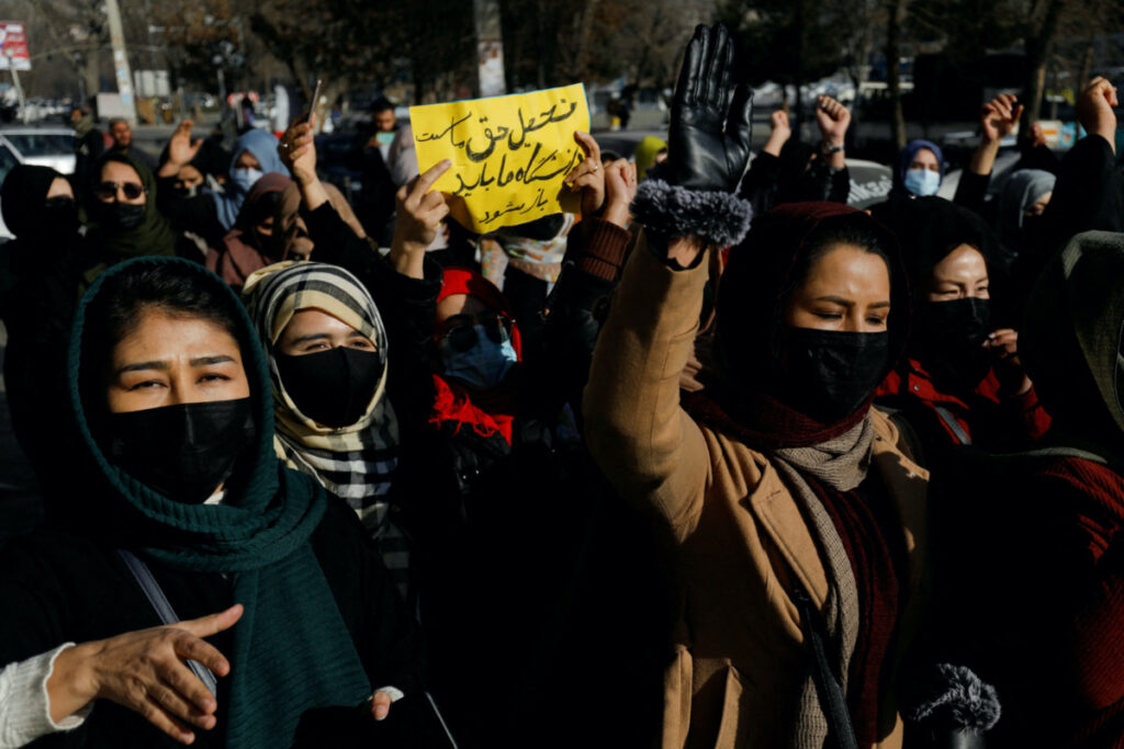 Afghanistan Kabul university ban protest1