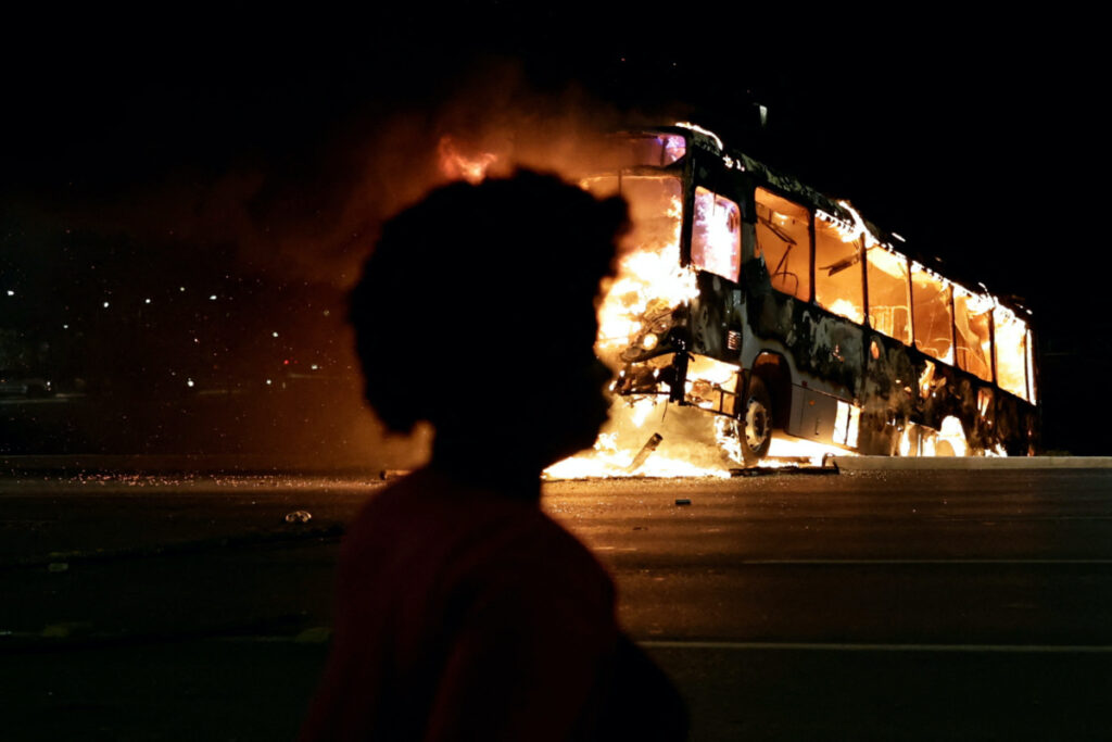 Brazil Brasilia burning bus