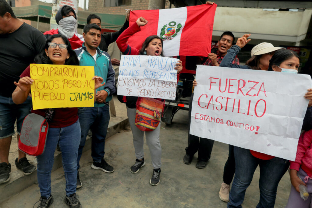 Peru Castillo supporters