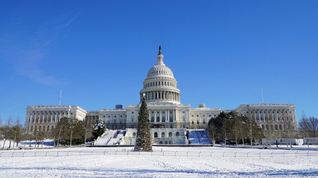 US US Capitol snow