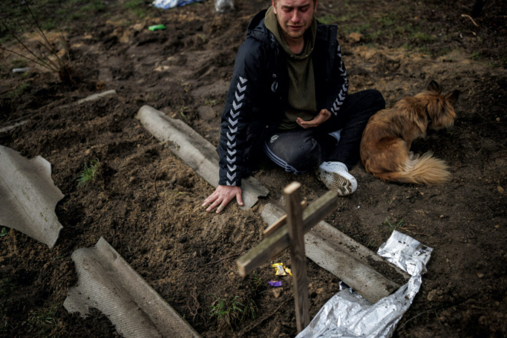 Ukraine Bucha grave