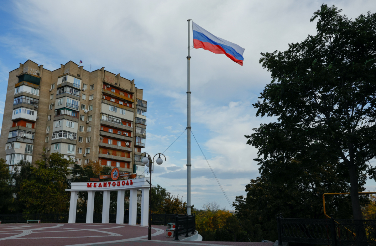 Ukraine Melitopol Russian flag