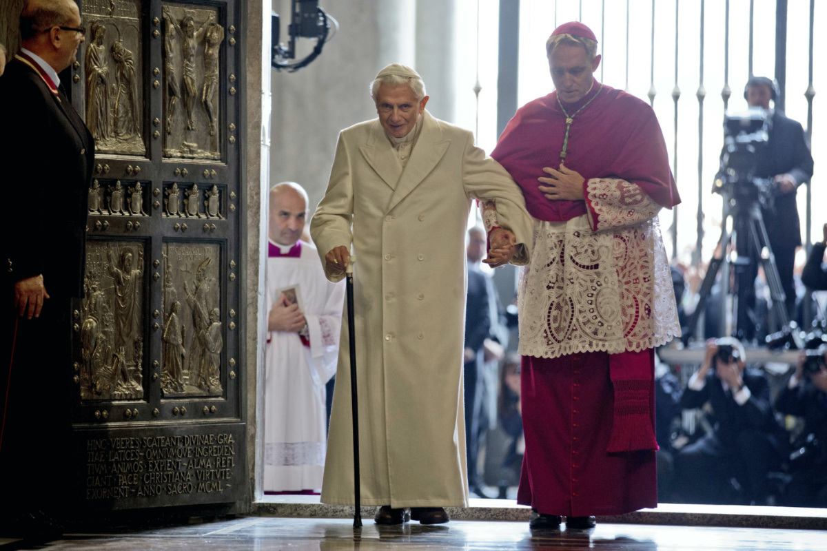 Vatican Pope Emeritus Benedict XVI and Monsignor Georg Gaenswein 2015