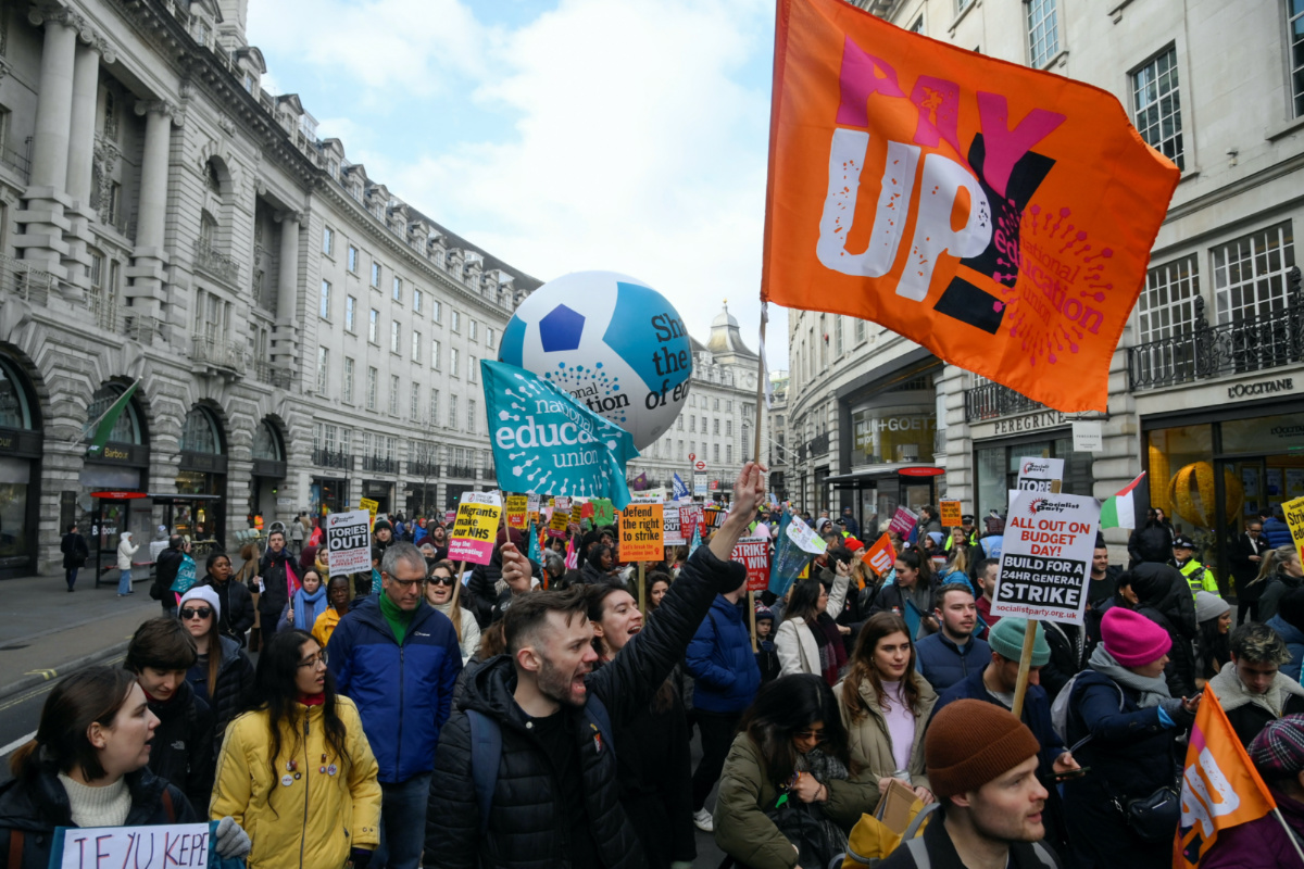 Uk London striking workers