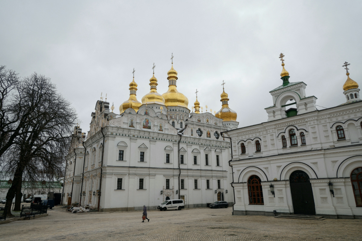FILE PHOTO: A view shows Uspenskyi (Holy Dormition) Cathedral and the Trapezna church at a compound of the Kyiv Pechersk Lavra monastery, amid Russia's attack on Ukraine, in Kyiv, Ukraine January 6, 2023. REUTERS/Valentyn Ogirenko