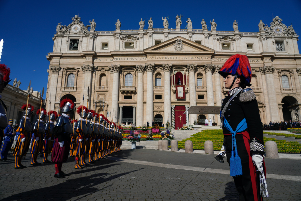 Vatican Swiss Guards take position in St Peter's Square at The Vatican where Pope Francis will celebrate the Easter Sunday Mass, on Sunday, 9th April, 2023. 