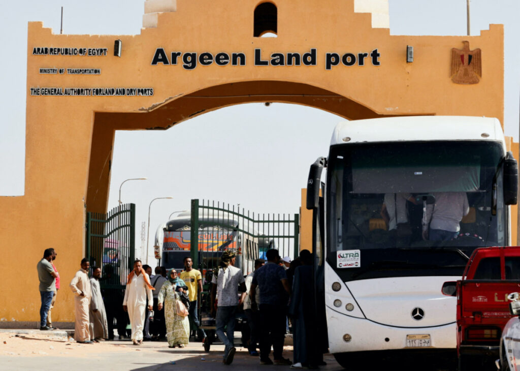 Passengers fleeing from Sudan arrive at the Argeen land port, after being evacuated from Khartoum to Abu Simbel city, at the upper reaches of the Nile in Aswan, Egypt, on 28th April
