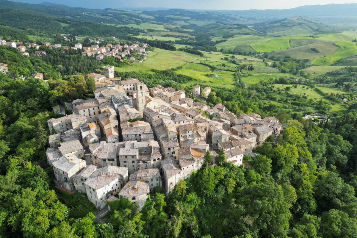 An aerial view of San Casciano dei Bagni, a hilltop village in southern Tuscany still home to popular thermal baths, where around 20 Etruscan and Roman bronze statues were discovered, in San Casciano dei Bagni, Italy, on 29th May, 2023. 