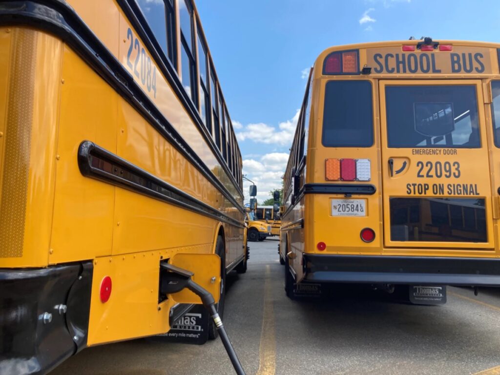 US electric schoolbuses1