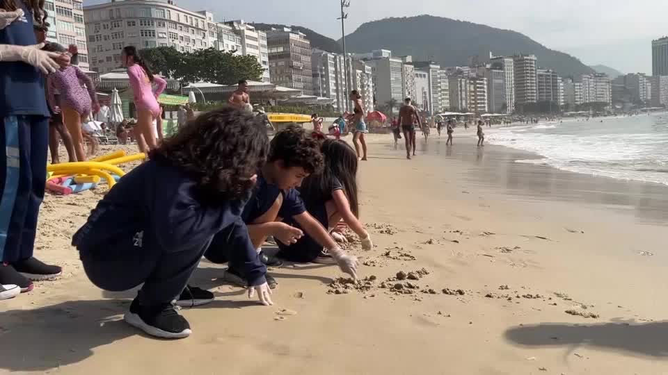 Brazil - Rio de Janeiro - school children
