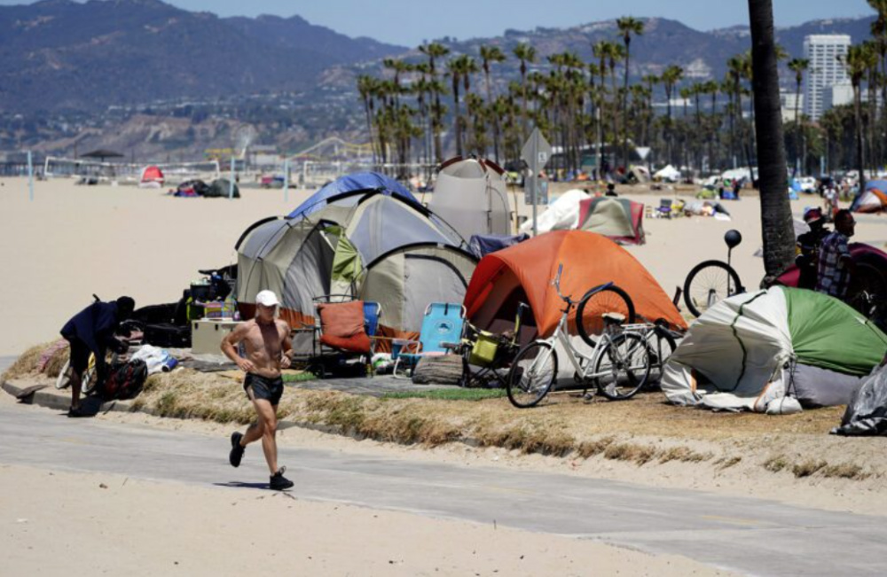 US LA homeless camp
