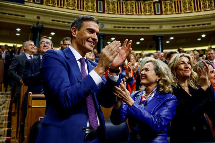 Spain's newly re-appointed Prime Minister Pedro Sanchez applauds after the voting at the investiture debate, as Spain's Socialists clinched a new term following a deal with the Catalan separatist Junts party for government support, a pact which involves amnesties for people involved with Catalonia's failed 2017 independence bid, in Madrid, Spain on 16th November, 2023