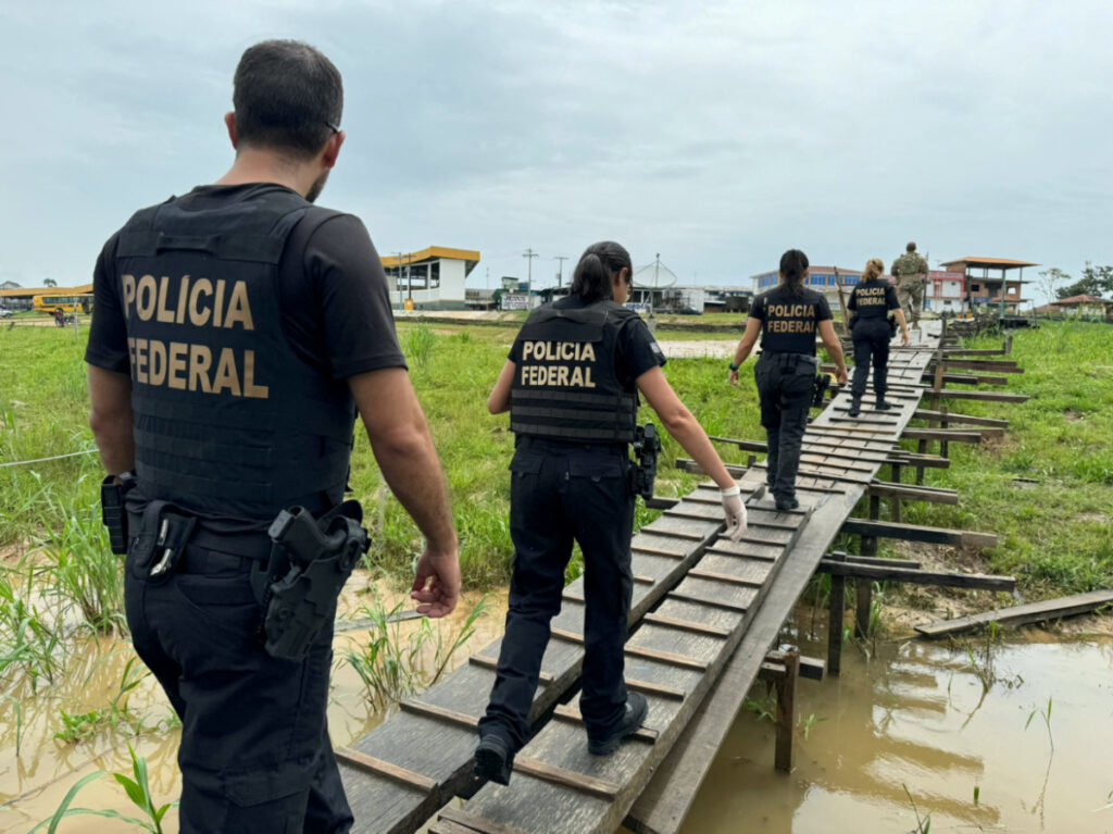 Federal Police officers conduct a raid in a port during the Turquesa Operation, in Benjamin Constant, Brazil on 30th November, 2023