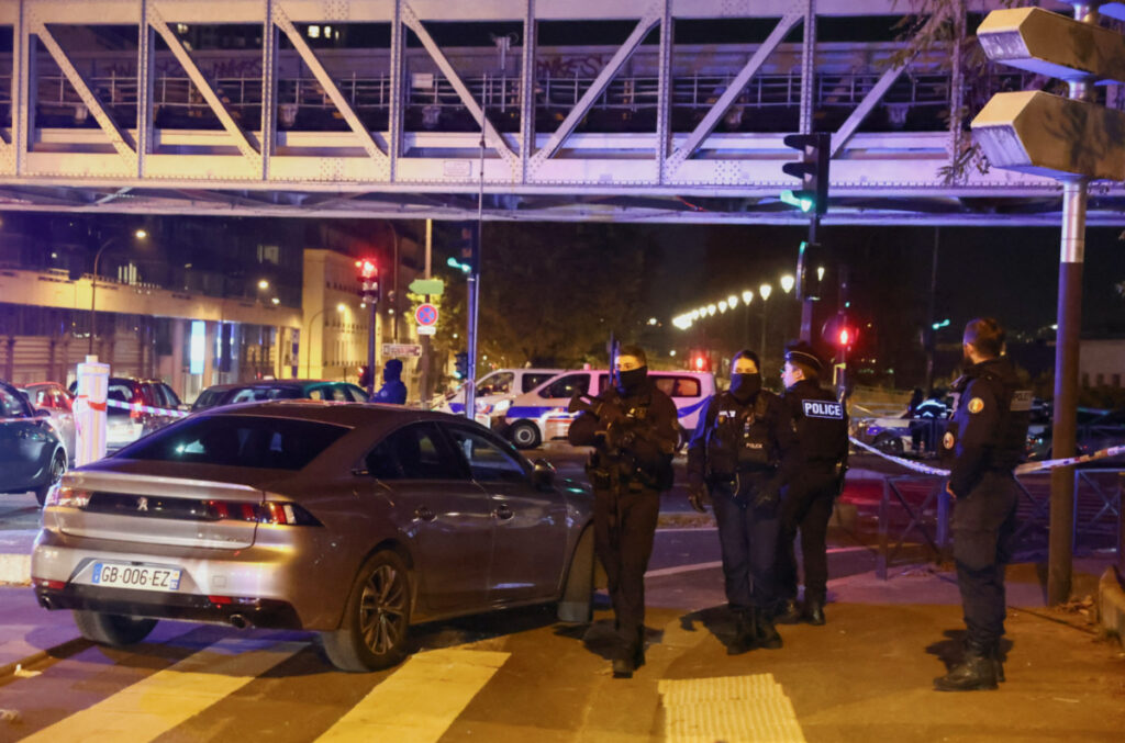 French police secures the access to the Bir-Hakeim bridge after a security incident in Paris, France, on 3rd December, 2023.