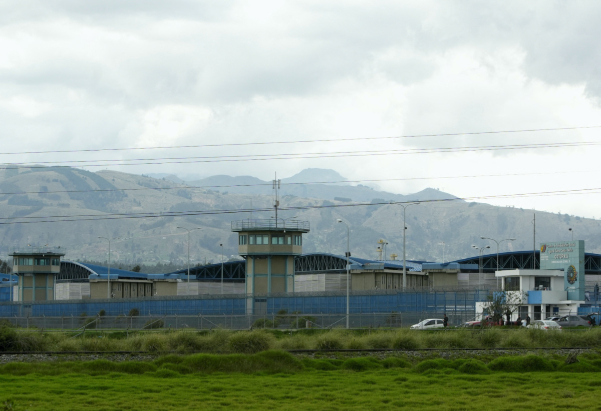 Security forces gather outside Cotopaxi prison where prison guards remain hostage after a wave of violence around the nation, in Latacunga, Ecuador, on 11th January, 2024.